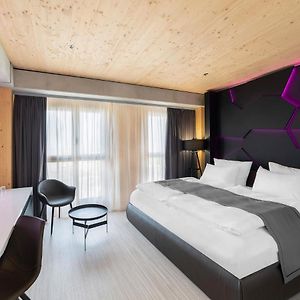 Camera con letto king size